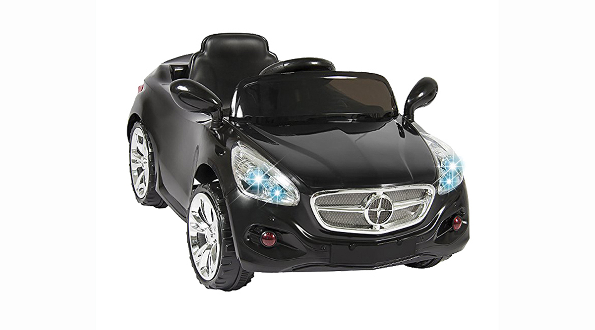 Na dětská elektrická autíčka pojištění netřeba. Média se napálila