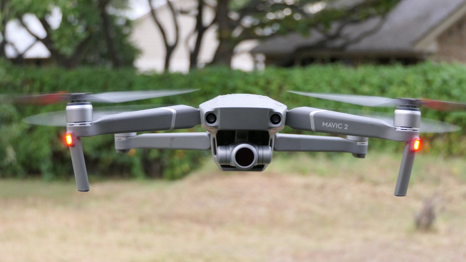 Z hračky se stal nástroj teroristů. Drželi 100 000 lidí jako rukojmí